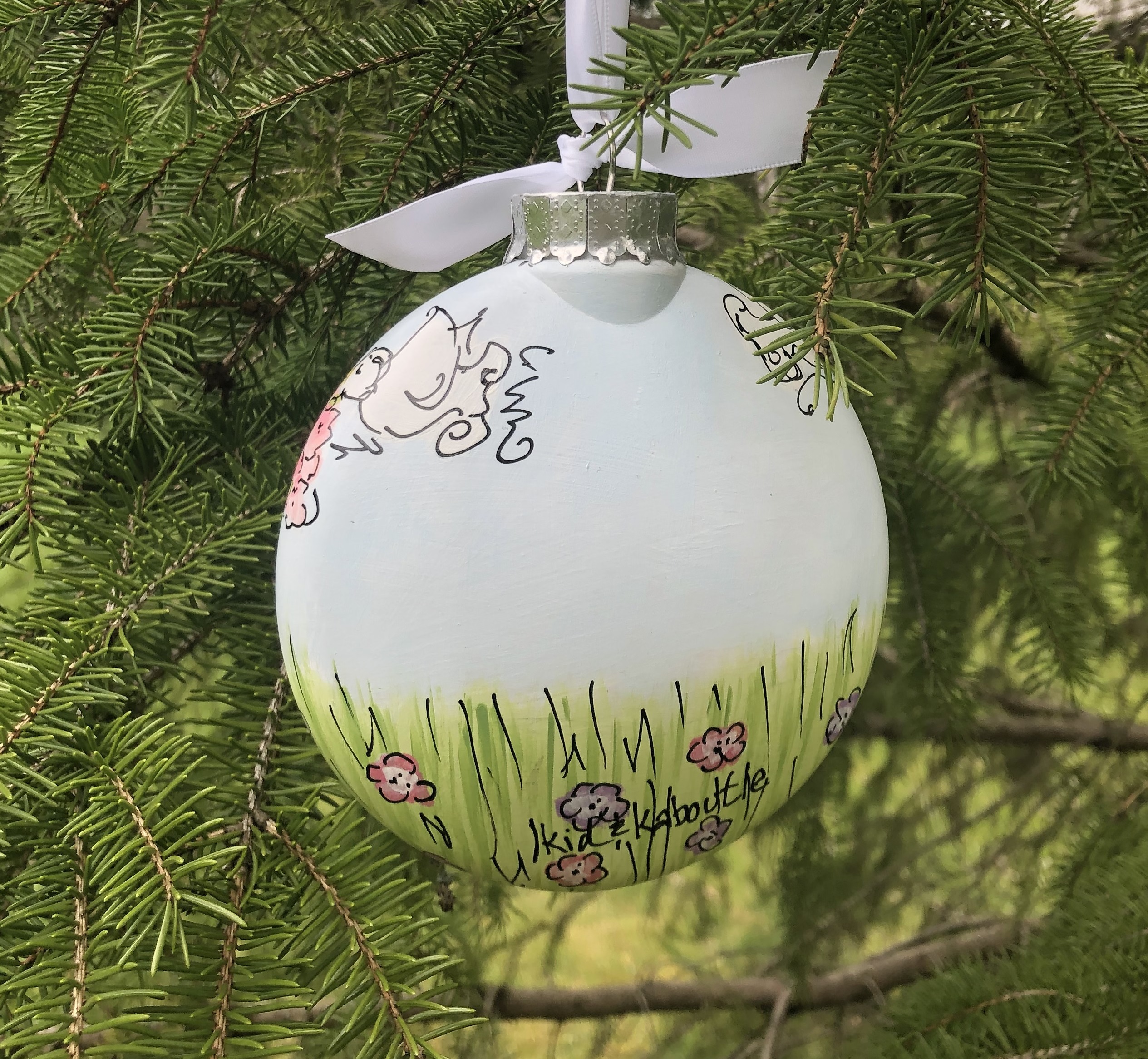 Personalized Girl Baptism on Plastic Disc Ornament, Ideal Gift to Celebrate Baby getting Baptized